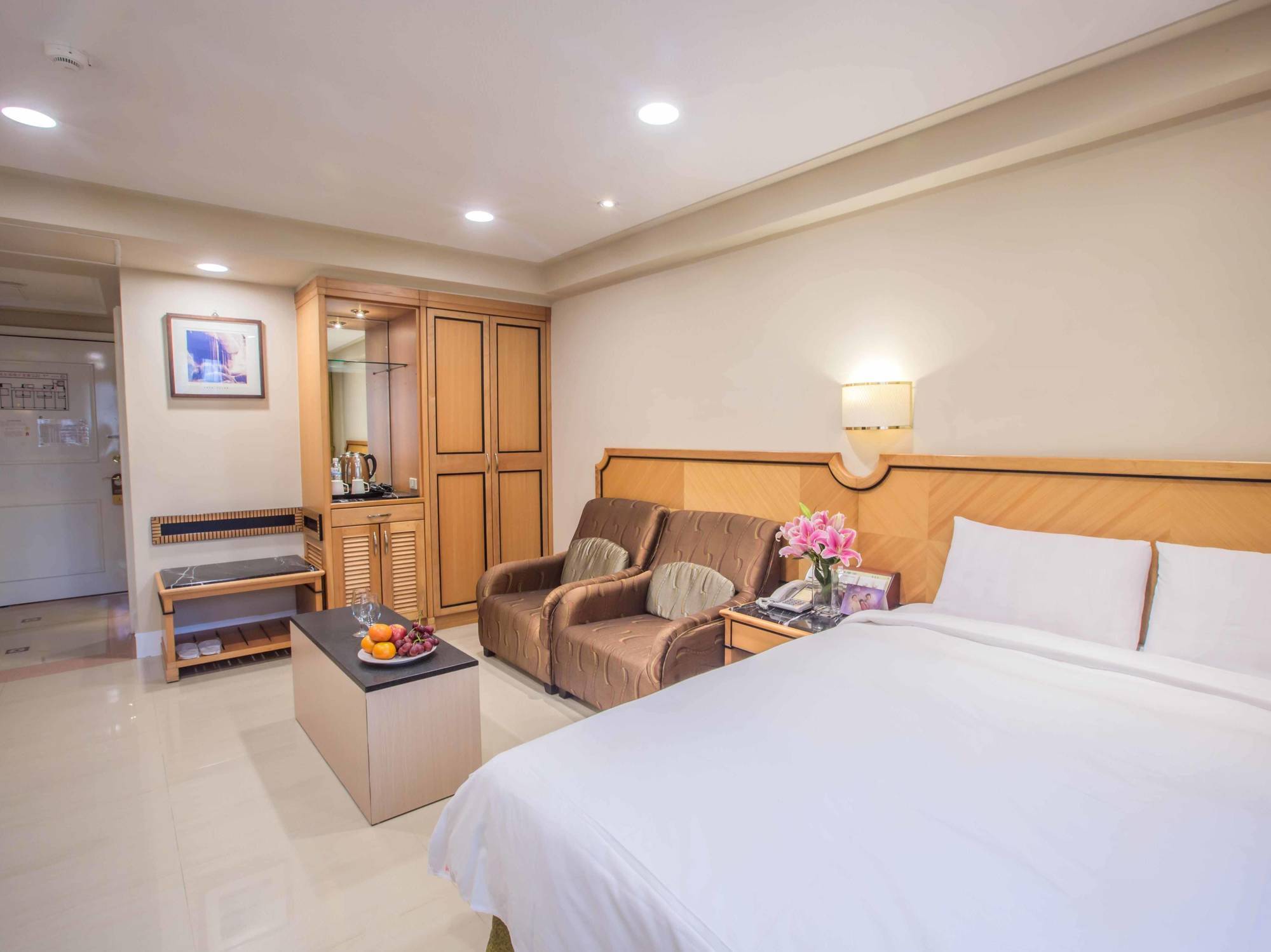 Kks Hotel Hualien City Exterior photo